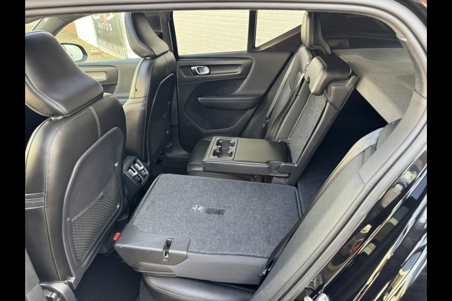 Volvo XC40 2.0 T4 R-Design Automaat Pano Trekhaak Camera Adaptive Cruise Leder Carplay Harman/Kardon All-Season banden