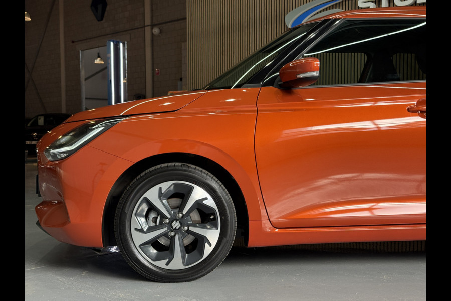 Suzuki Swift 1.2 Comfort + Hyb | Aut | Navi | 16" | Carplay | Stoelverwarming | ACC | Dodehoek | 100% Suzuki Onderhouden!