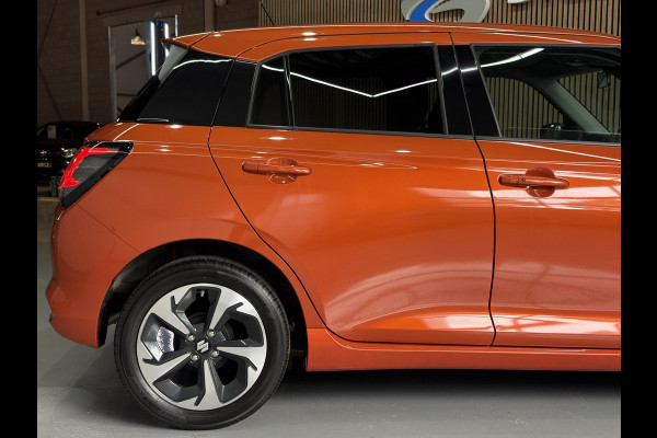 Suzuki Swift 1.2 Comfort + Hyb | Aut | Navi | 16" | Carplay | Stoelverwarming | ACC | Dodehoek | 100% Suzuki Onderhouden!