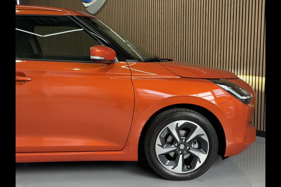 Suzuki Swift 1.2 Comfort + Hyb | Aut | Navi | 16" | Carplay | Stoelverwarming | ACC | Dodehoek | 100% Suzuki Onderhouden!