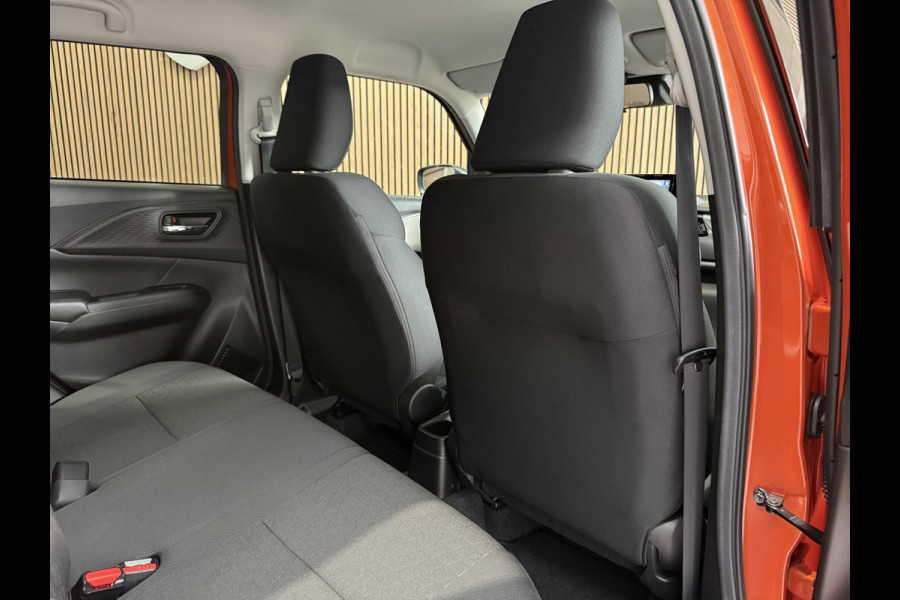 Suzuki Swift 1.2 Comfort + Hyb | Aut | Navi | 16" | Carplay | Stoelverwarming | ACC | Dodehoek | 100% Suzuki Onderhouden!