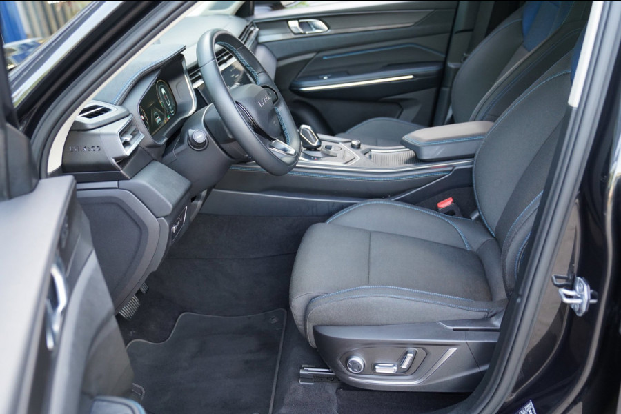 Lynk & Co 01 1.5|Prijs incl. 12 mnd garantie| Black Pakket PDC Panoramadak LMV Navi Apple carplay/Android auto Camera
