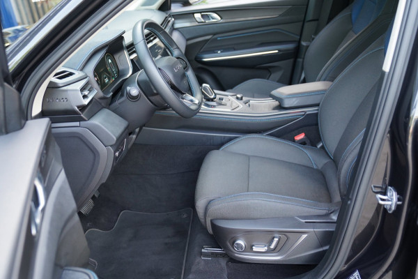 Lynk & Co 01 1.5|Prijs incl. 12 mnd garantie| Black Pakket PDC Panoramadak LMV Navi Apple carplay/Android auto Camera