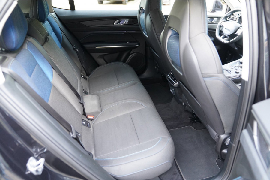 Lynk & Co 01 1.5|Prijs incl. 12 mnd garantie| Black Pakket PDC Panoramadak LMV Navi Apple carplay/Android auto Camera