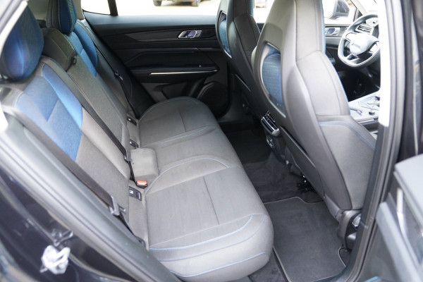 Lynk & Co 01 1.5|Prijs incl. 12 mnd garantie| Black Pakket PDC Panoramadak LMV Navi Apple carplay/Android auto Camera
