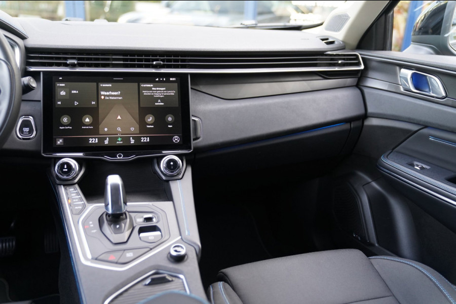 Lynk & Co 01 1.5|Prijs incl. 12 mnd garantie| Black Pakket PDC Panoramadak LMV Navi Apple carplay/Android auto Camera