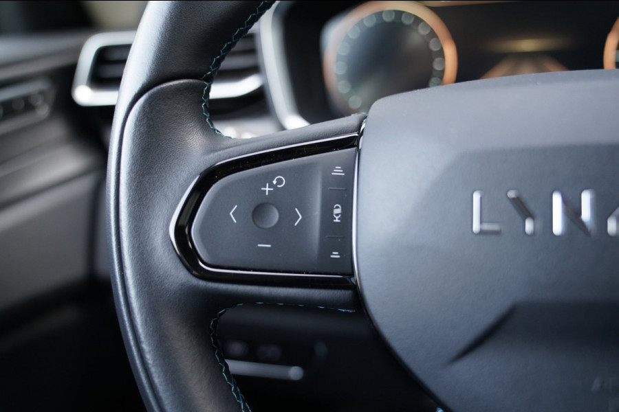 Lynk & Co 01 1.5|Prijs incl. 12 mnd garantie| Black Pakket PDC Panoramadak LMV Navi Apple carplay/Android auto Camera