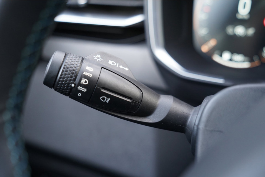 Lynk & Co 01 1.5|Prijs incl. 12 mnd garantie| Black Pakket PDC Panoramadak LMV Navi Apple carplay/Android auto Camera