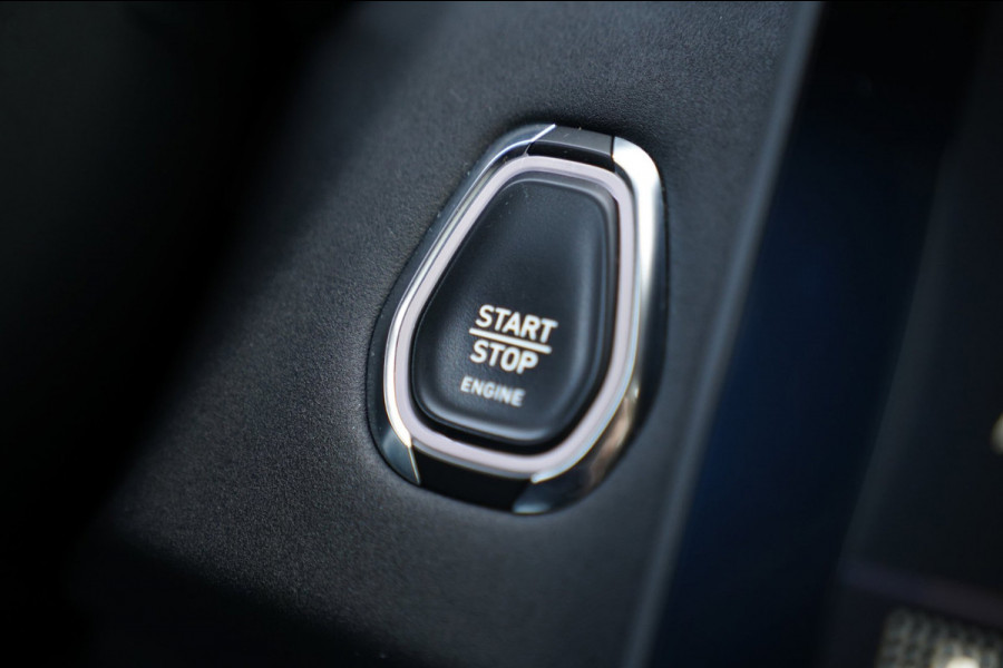 Lynk & Co 01 1.5|Prijs incl. 12 mnd garantie| Black Pakket PDC Panoramadak LMV Navi Apple carplay/Android auto Camera