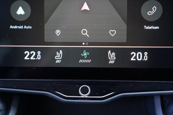 Lynk & Co 01 1.5|Prijs incl. 12 mnd garantie| Black Pakket PDC Panoramadak LMV Navi Apple carplay/Android auto Camera