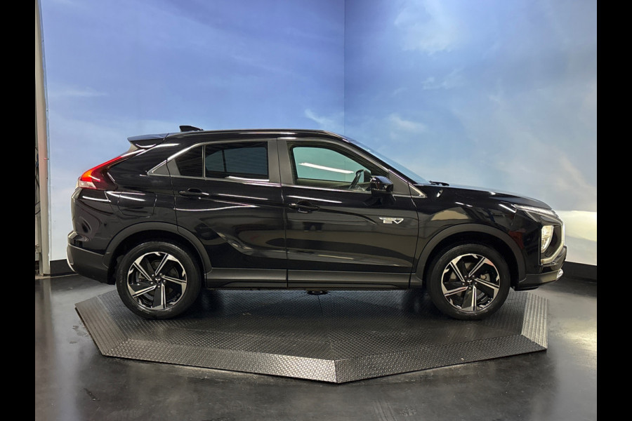 Mitsubishi Eclipse Cross 2.4 PHEV Intense+ Trekhaak, Carplay, Camera