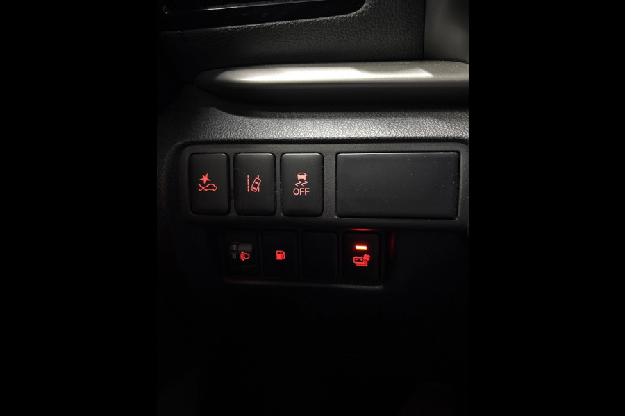 Mitsubishi Eclipse Cross 2.4 PHEV Intense+ Trekhaak, Carplay, Camera