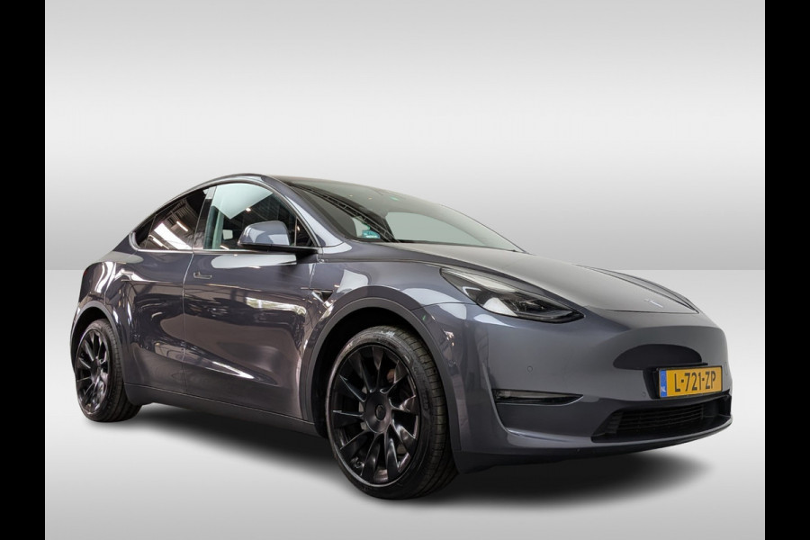 Tesla Model Y Long Range AWD 75 kWh / SoH 90,9% / Trekhaak / Autopilot / Panoramadak / Camera / 20'' / Keyless / Leder / Dodehoek / Navigatie / Stoelverwarming