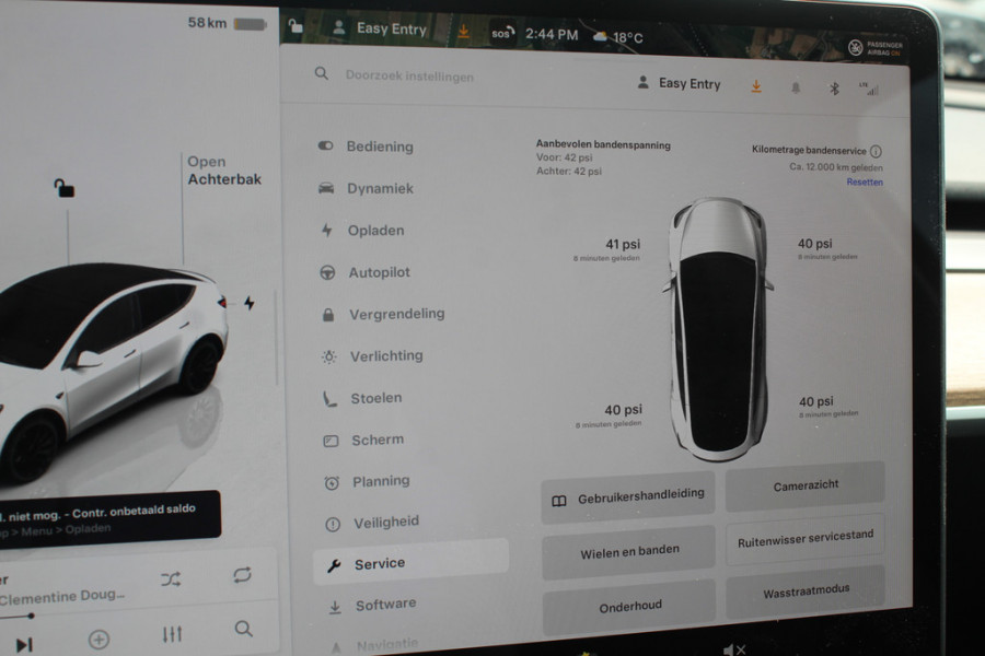 Tesla Model Y Long Range AWD 75 kWh / SoH 90,9% / Trekhaak / Autopilot / Panoramadak / Camera / 20'' / Keyless / Leder / Dodehoek / Navigatie / Stoelverwarming