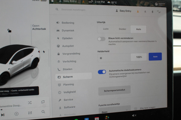 Tesla Model Y Long Range AWD 75 kWh / SoH 90,9% / Trekhaak / Autopilot / Panoramadak / Camera / 20'' / Keyless / Leder / Dodehoek / Navigatie / Stoelverwarming