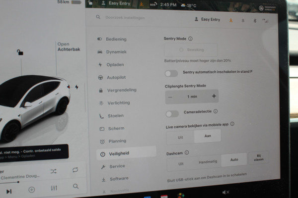 Tesla Model Y Long Range AWD 75 kWh / SoH 90,9% / Trekhaak / Autopilot / Panoramadak / Camera / 20'' / Keyless / Leder / Dodehoek / Navigatie / Stoelverwarming