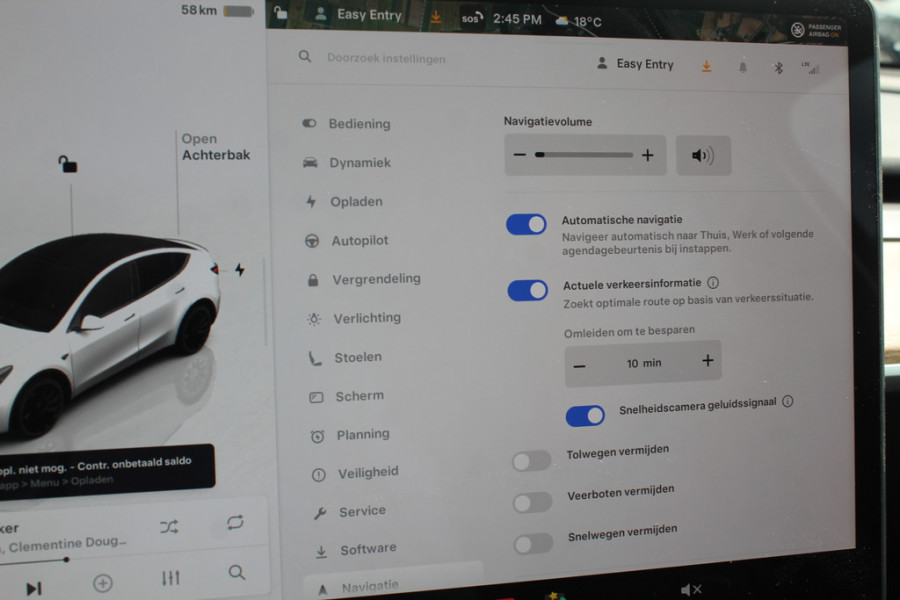 Tesla Model Y Long Range AWD 75 kWh / SoH 90,9% / Trekhaak / Autopilot / Panoramadak / Camera / 20'' / Keyless / Leder / Dodehoek / Navigatie / Stoelverwarming