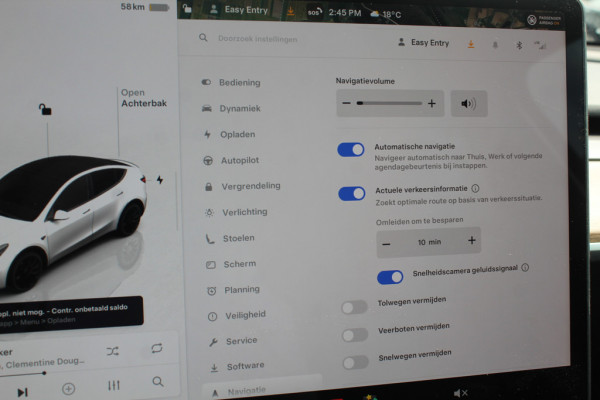 Tesla Model Y Long Range AWD 75 kWh / SoH 90,9% / Trekhaak / Autopilot / Panoramadak / Camera / 20'' / Keyless / Leder / Dodehoek / Navigatie / Stoelverwarming