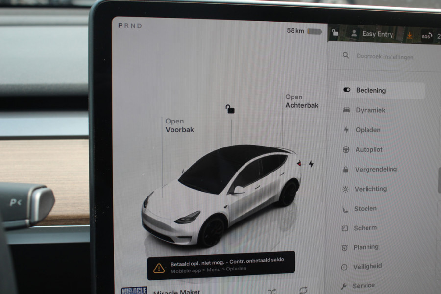 Tesla Model Y Long Range AWD 75 kWh / SoH 90,9% / Trekhaak / Autopilot / Panoramadak / Camera / 20'' / Keyless / Leder / Dodehoek / Navigatie / Stoelverwarming