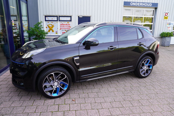 Lynk & Co 01 1.5|Prijs incl. 12 mnd garantie| PDC Panoramadak LMV Navi Apple carplay/Android auto Camera