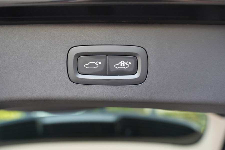 Lynk & Co 01 1.5|Prijs incl. 12 mnd garantie| PDC Panoramadak LMV Navi Apple carplay/Android auto Camera