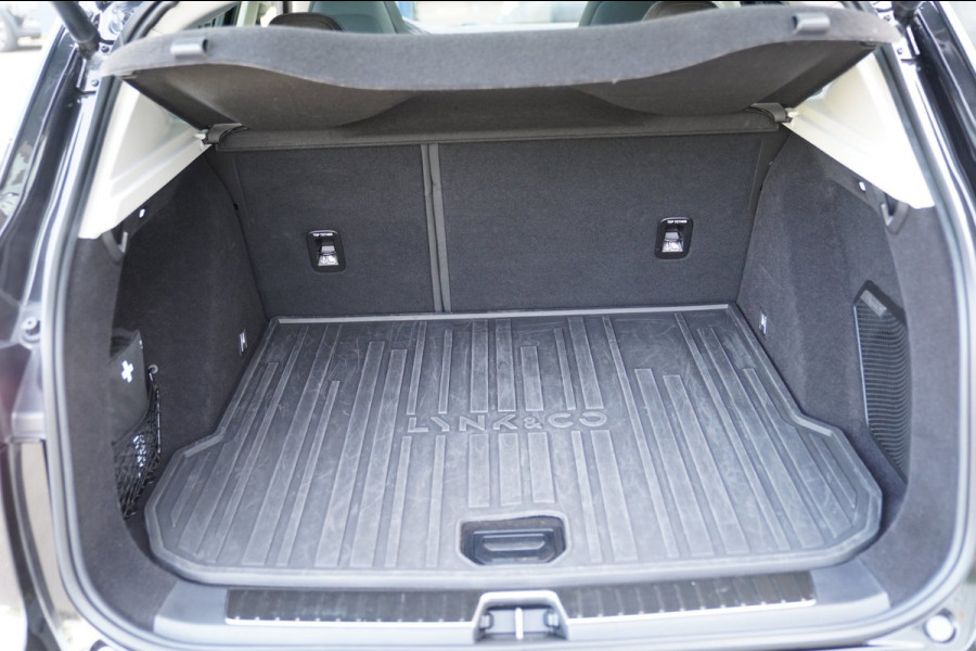 Lynk & Co 01 1.5|Prijs incl. 12 mnd garantie| PDC Panoramadak LMV Navi Apple carplay/Android auto Camera