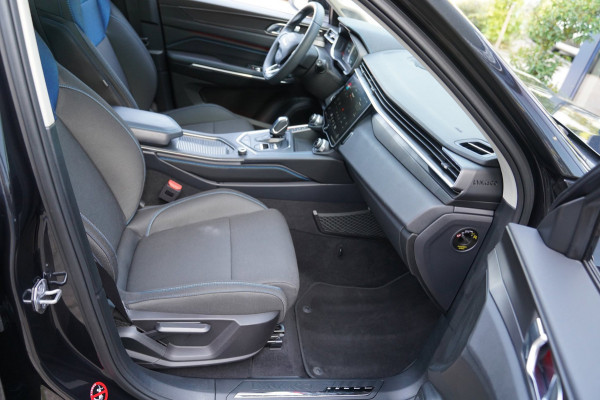 Lynk & Co 01 1.5|Prijs incl. 12 mnd garantie| PDC Panoramadak LMV Navi Apple carplay/Android auto Camera