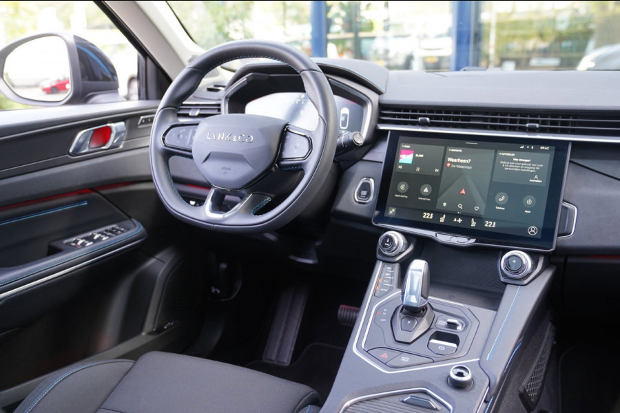 Lynk & Co 01 1.5|Prijs incl. 12 mnd garantie| PDC Panoramadak LMV Navi Apple carplay/Android auto Camera