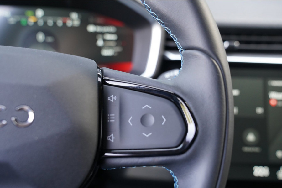 Lynk & Co 01 1.5|Prijs incl. 12 mnd garantie| PDC Panoramadak LMV Navi Apple carplay/Android auto Camera