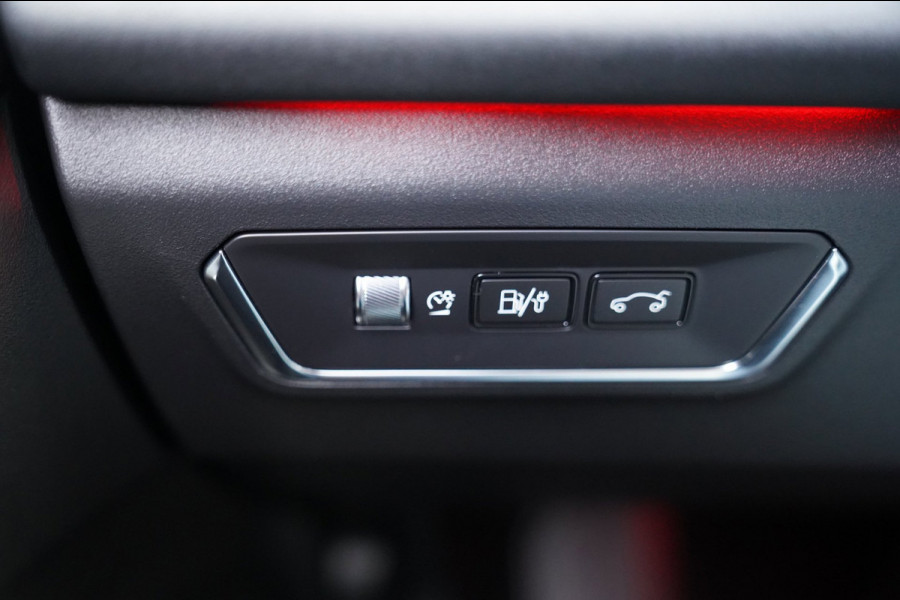 Lynk & Co 01 1.5|Prijs incl. 12 mnd garantie| PDC Panoramadak LMV Navi Apple carplay/Android auto Camera