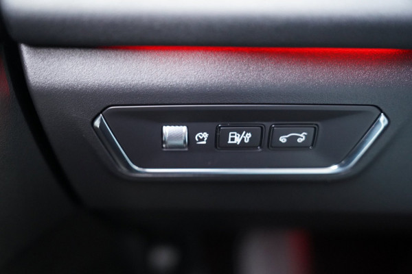 Lynk & Co 01 1.5|Prijs incl. 12 mnd garantie| PDC Panoramadak LMV Navi Apple carplay/Android auto Camera