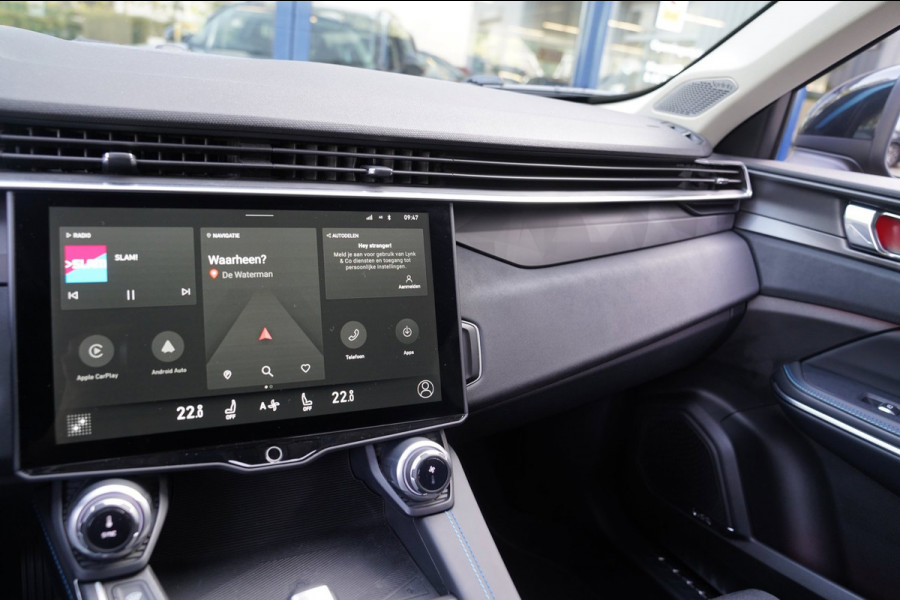 Lynk & Co 01 1.5|Prijs incl. 12 mnd garantie| PDC Panoramadak LMV Navi Apple carplay/Android auto Camera