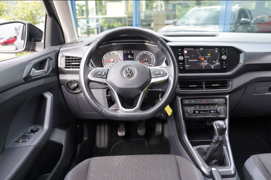 Volkswagen T-Cross 1.0 TSI Style | Prijs rijklaar incl. 12 mnd garantie | Afn Trekhaak Blindspot 17"Lmv+All-seasons Winterpakket