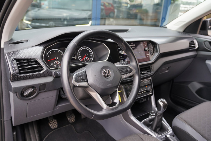 Volkswagen T-Cross 1.0 TSI Style | Prijs rijklaar incl. 12 mnd garantie | Afn Trekhaak Blindspot 17"Lmv+All-seasons Winterpakket