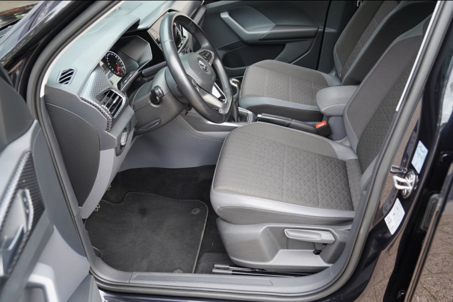 Volkswagen T-Cross 1.0 TSI Style | Prijs rijklaar incl. 12 mnd garantie | Afn Trekhaak Blindspot 17"Lmv+All-seasons Winterpakket