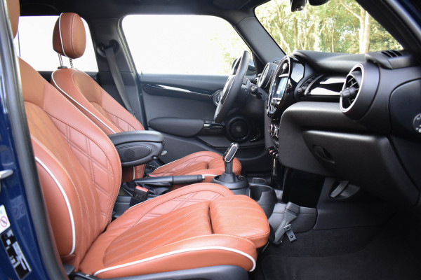 MINI 5-deurs 1.5 Cooper 60 Years | Pano | Leder | Head Up | Navi | Carplay | NL Auto