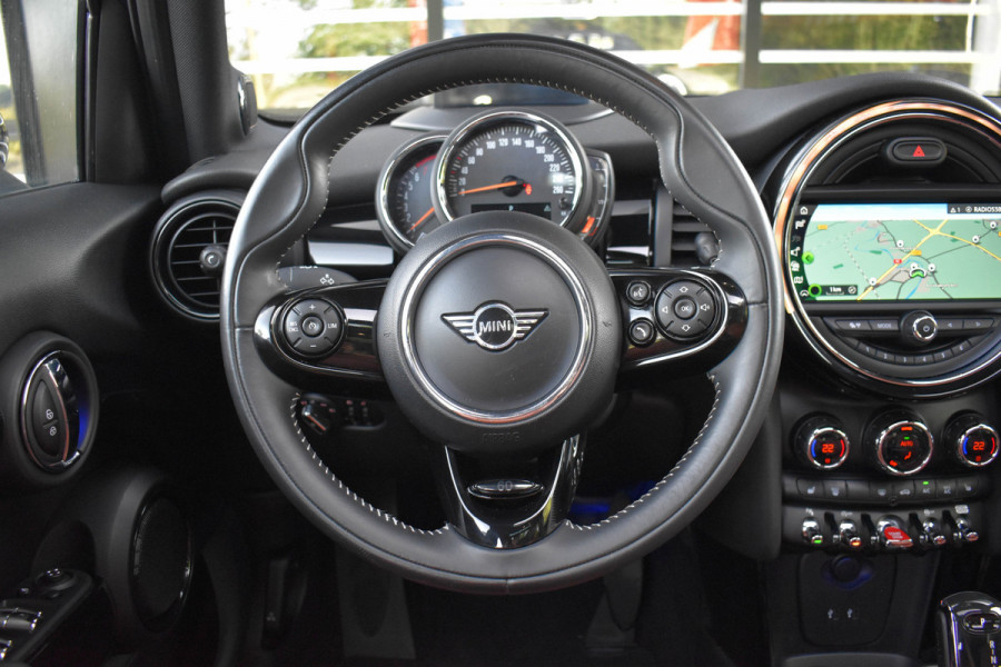 MINI 5-deurs 1.5 Cooper 60 Years | Pano | Leder | Head Up | Navi | Carplay | NL Auto