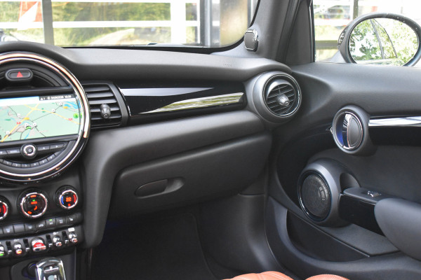 MINI 5-deurs 1.5 Cooper 60 Years | Pano | Leder | Head Up | Navi | Carplay | NL Auto