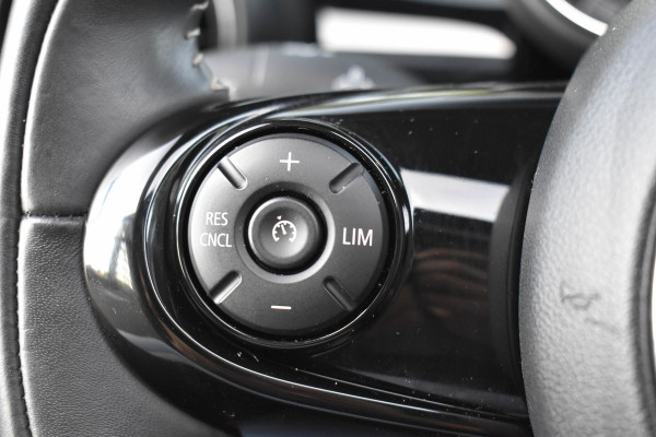 MINI 5-deurs 1.5 Cooper 60 Years | Pano | Leder | Head Up | Navi | Carplay | NL Auto