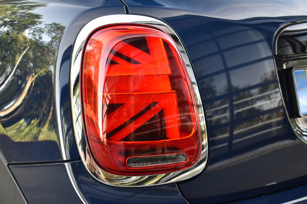 MINI 5-deurs 1.5 Cooper 60 Years | Pano | Leder | Head Up | Navi | Carplay | NL Auto