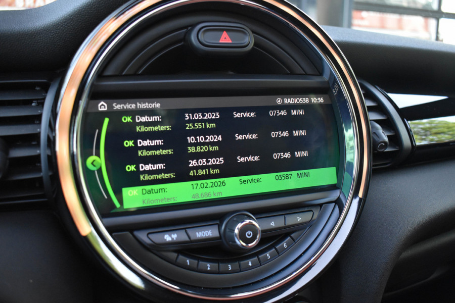 MINI 5-deurs 1.5 Cooper 60 Years | Pano | Leder | Head Up | Navi | Carplay | NL Auto
