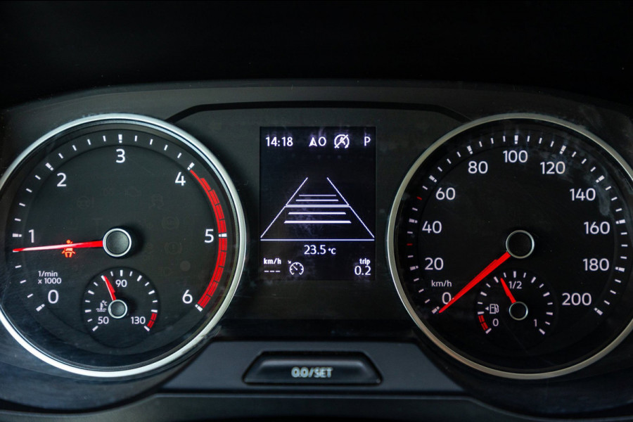 Volkswagen Crafter 35 2.0 TDI L3H2 DC Highline I 2 schuif I camera I carplay I blis I Acc
