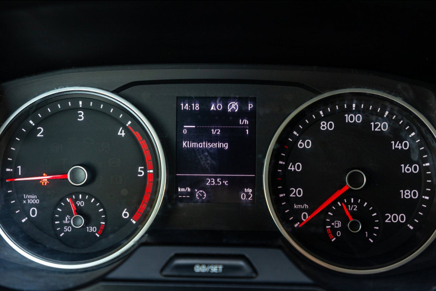 Volkswagen Crafter 35 2.0 TDI L3H2 DC Highline I 2 schuif I camera I carplay I blis I Acc