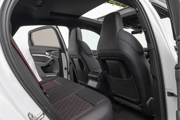 Audi SQ8 Sportback e-tron 503pk Quattro 115 kWh Pano S-stoelen B&O HuD