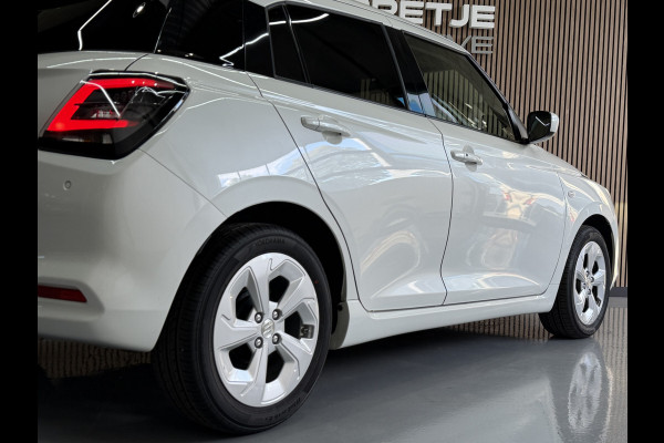Suzuki Swift 1.2 Select Hybrid Aut. Navi | ACC | Dodehoek  | Clima | Carplay | Stoelverwarming | 16" | Suzuki onderhouden.