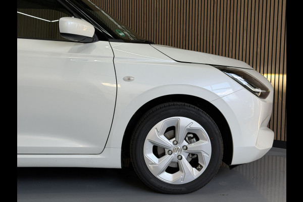 Suzuki Swift 1.2 Select Hybrid Aut. Navi | ACC | Dodehoek  | Clima | Carplay | Stoelverwarming | 16" | Suzuki onderhouden.
