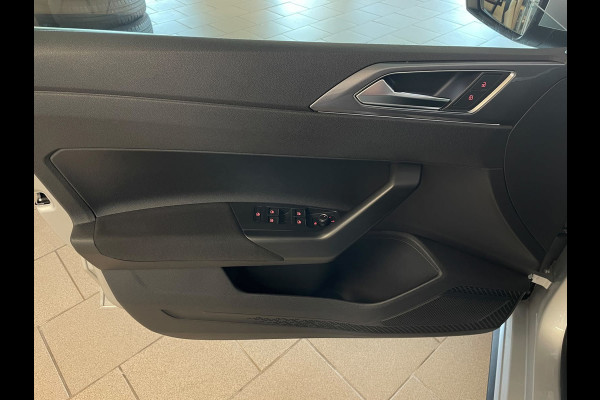 Volkswagen Polo 1.0 TSI Highline Business AIRCO NAVI CRUISE BLUETOOTH ELEK RAMEN CENT VERG
