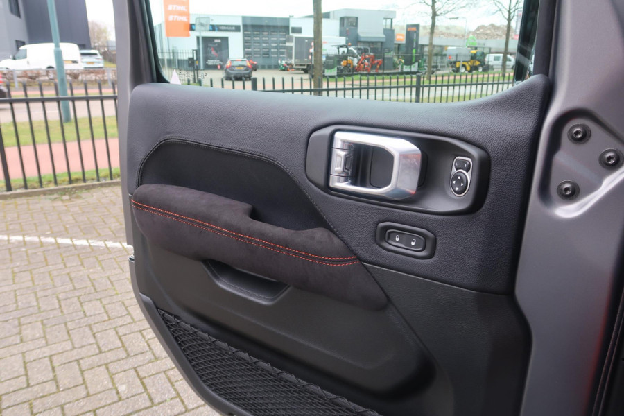 Jeep Wrangler BRUTE Richmond / BRUTE PERFOMANCE / Hermes Interieur
