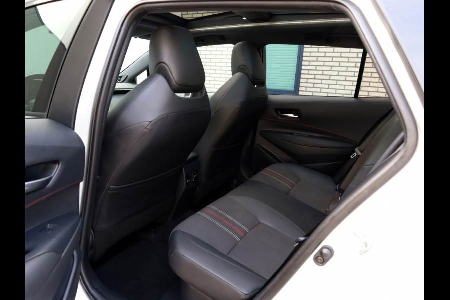 Toyota Corolla Touring Sports 2.0 Hybrid GR-Sport Plus | Panoramadak | JBL Audio | Head-Up