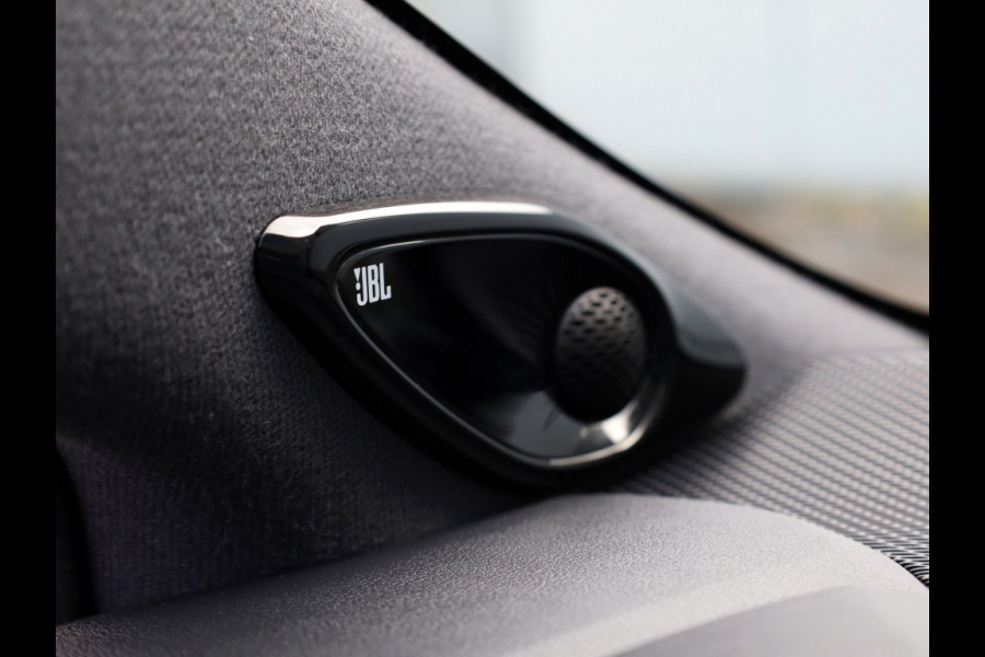 Toyota Corolla Touring Sports 2.0 Hybrid GR-Sport Plus | Panoramadak | JBL Audio | Head-Up